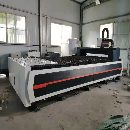 在位出售一台折弯机，一台1000瓦的激光切割机，19年的设备，只用.