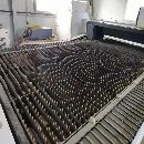 在位出售一台折弯机，一台1000瓦的激光切割机，19年的设备，只用.