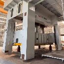 大型精品液压机线：重庆江东产，，2100吨的有效台面2..